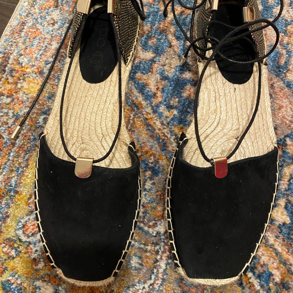 Aldo Espadrille 9.5 Black/Gold